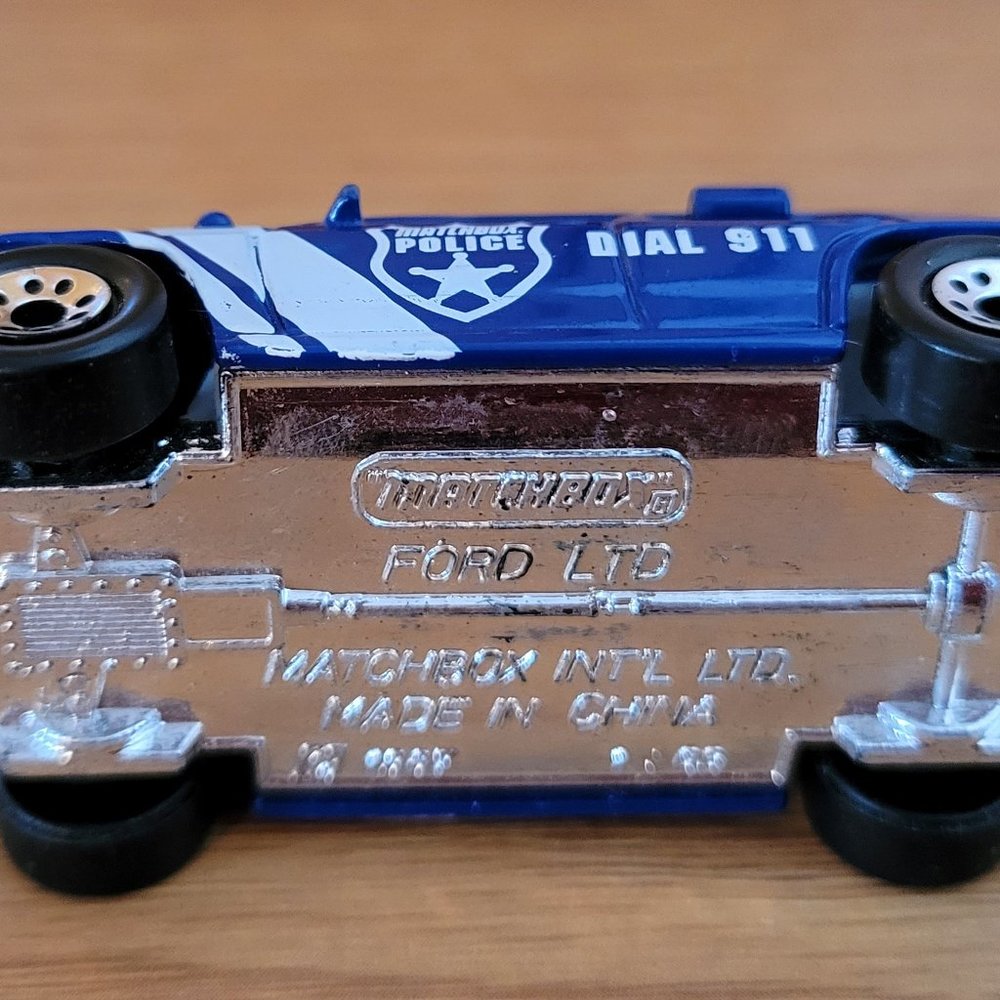 1987 Matchbox Ford LTD Police Car - Picture 6 of 6
